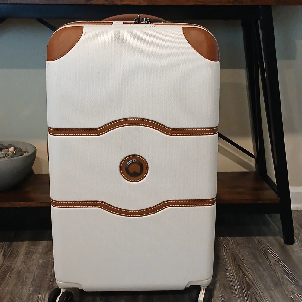 Delsey Chatelet Air 2.0 Medium Trunk Spinner Color: Angora